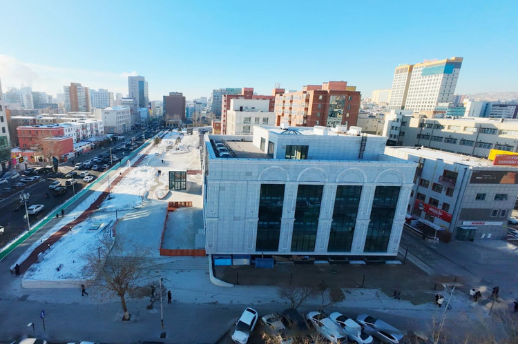 Архитектурын орчин үеийн шийдлийг үндэсний хэв маягтай хослуулсан “Урт цагаан” үйлчилгээний төвийг улсын комисс хүлээн авлаа